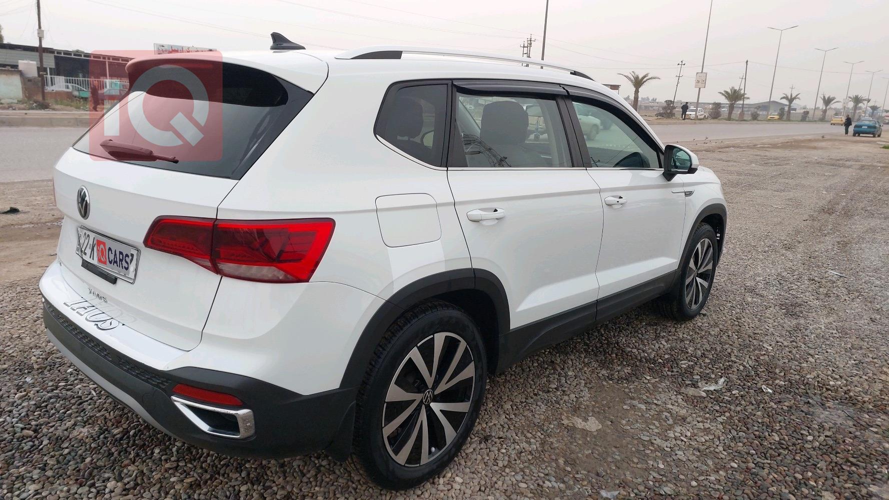 Volkswagen Taos